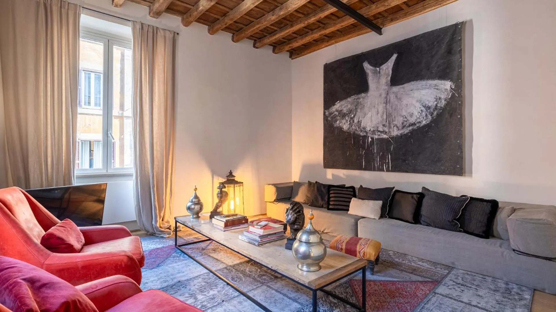 Fontanella Borghese Lux location